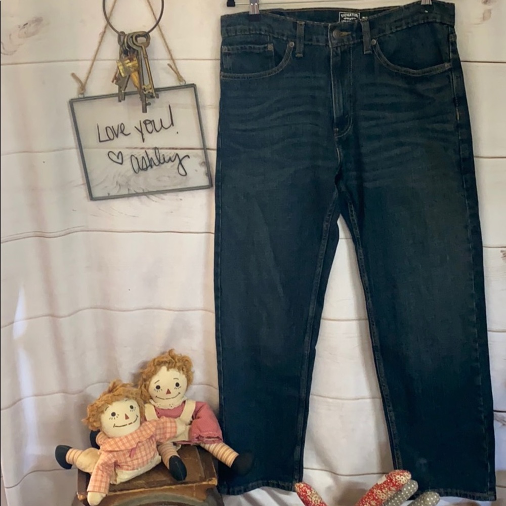 Levi’s; Blue Jeans; Signature; Regular; 34x30